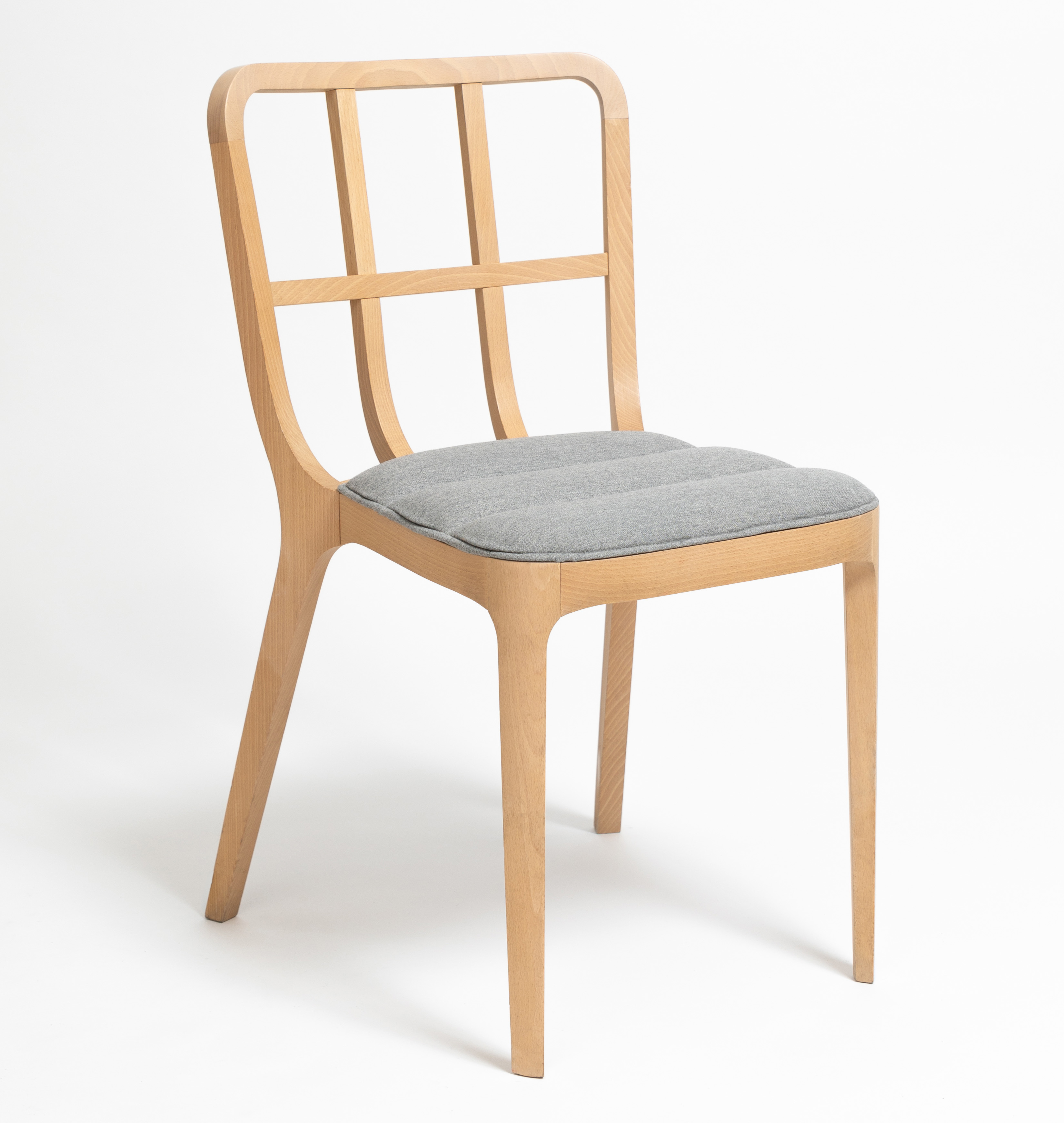 Kago, la chaise